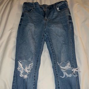 No Boundaries Ripped Jeans